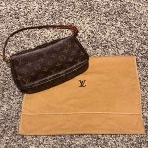 Louis Vuitton Pouchette Handbag